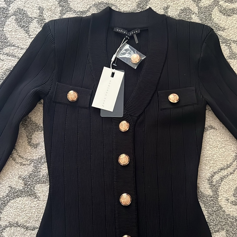 Endless Rose SHANK BUTTON V-NECKLINE KNIT MINI DRESS - Picture 6 of 7